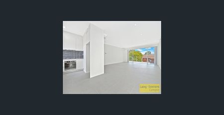 4 Bedroom Town House Living - Photo 2