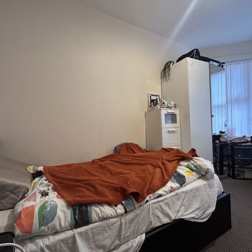 Heathfield Road, Heath - Photo 1