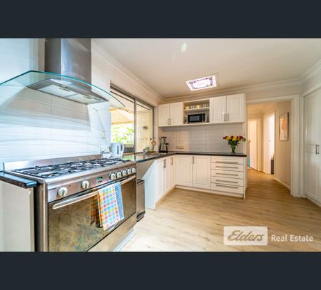 3 Fairmile Street, Warnbro, WA 6169 - Photo 3