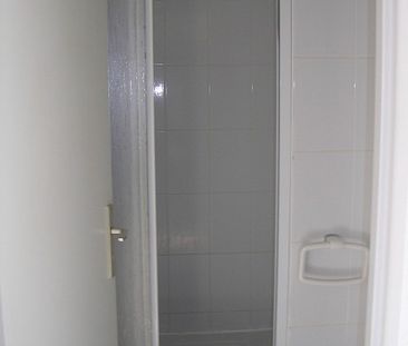 Location Appartement 2 pièces 30m² SARREGUEMINES 57200 - Photo 2