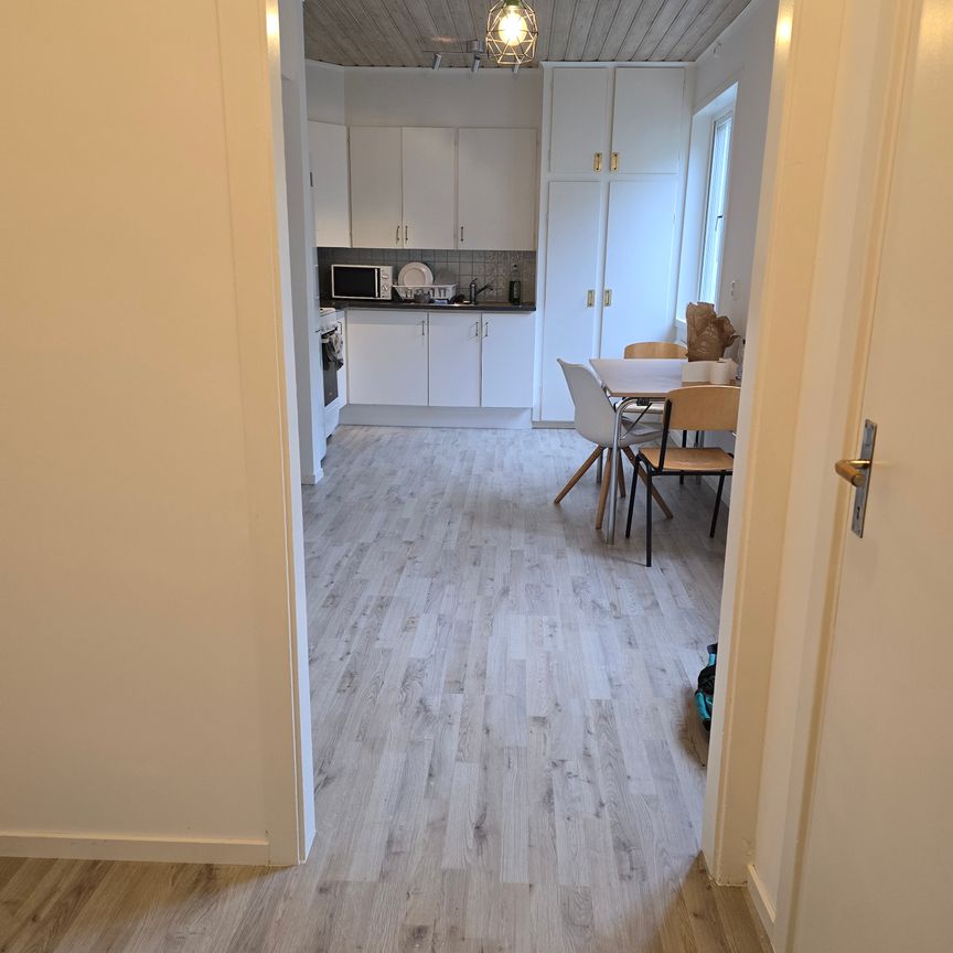 Malmköpingsvägen, Bandhagen - Photo 1