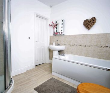 2 Bedroom - Photo 6