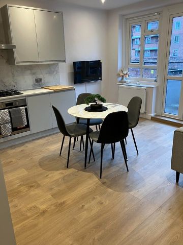 4 Bed Flat, Maurice House, SW9 - Photo 3