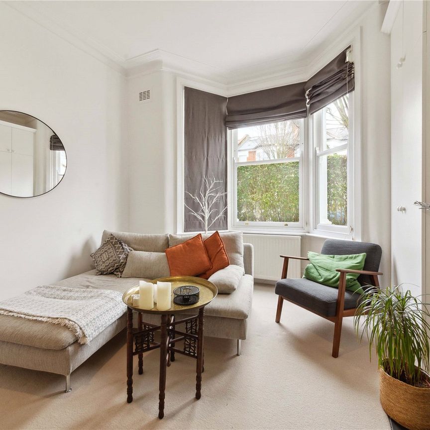 Iffley Road, Brook Green, W6, London - Photo 1