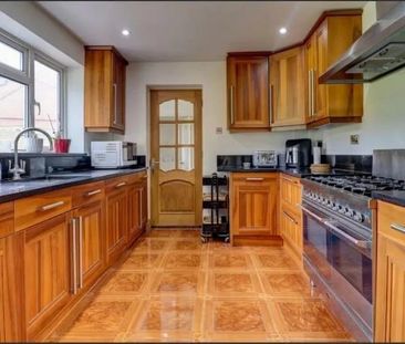 Windmill Drive, High Wycombe - Photo 6