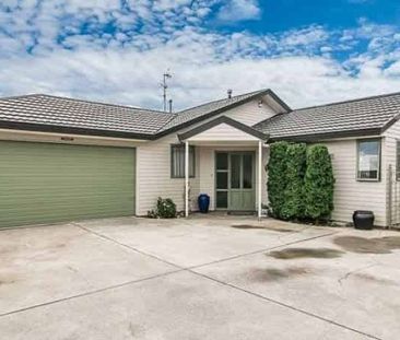 Sunny Three-Bedroom Home in the Heart of Paraparaumu - Photo 1