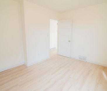 *SPACIOUS* 2 BEDROOM APARTMENT IN THOROLD!! - Photo 1