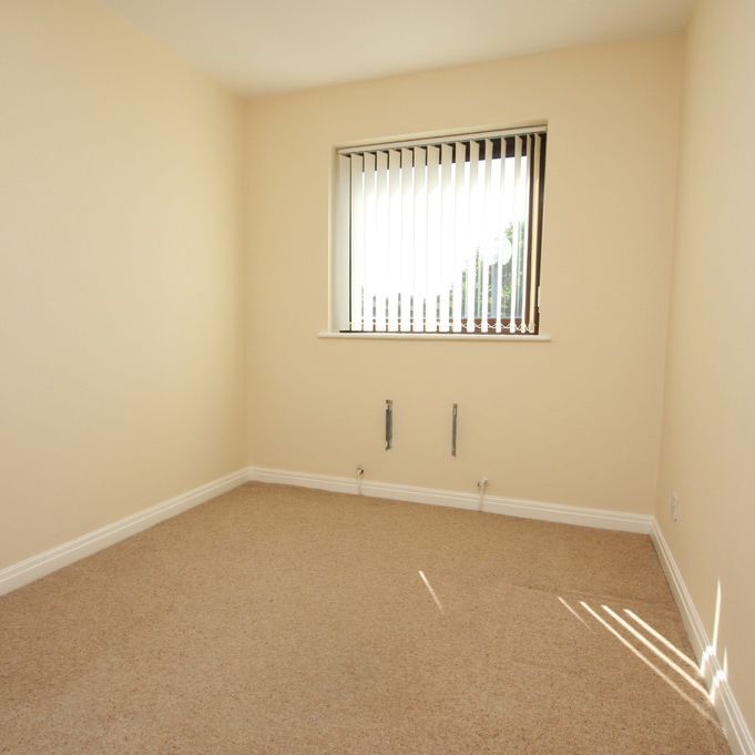 2 Bedroom Town House, Chester - Photo 1