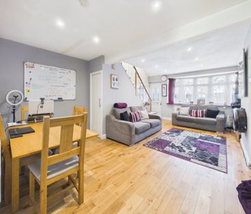 Durham Road, Feltham,TW14 - Photo 2