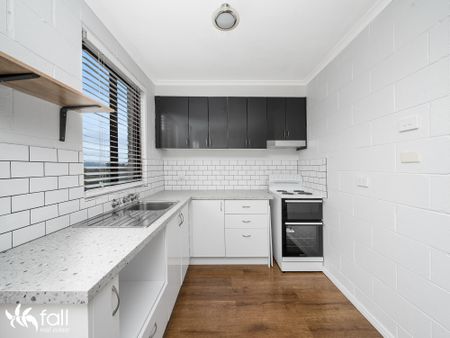 Conveniently located and well maintained - Photo 5