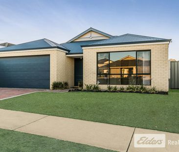 Large Family Home in great Location !! - Photo 3