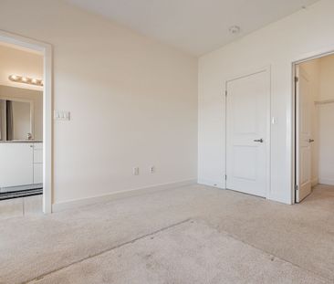 For Lease - 131 Carpaccio Avenue, Vaughan, Ontario - Photo 4