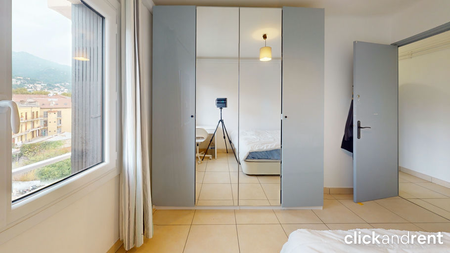 Chambre meublée dans grand T5 meublé de 80 m² – Toulon (83200) - Photo 4