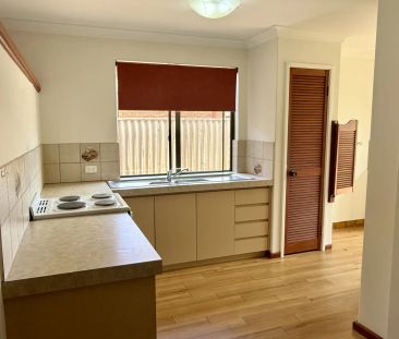 Low-Maintenance Living Close to River and Transport - Photo 6