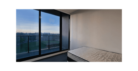 Fully Furnished 1-Bedroom Apartment in Prime South Yarra Location - Photo 4