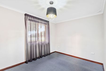 11 Burley Street, - Photo 4