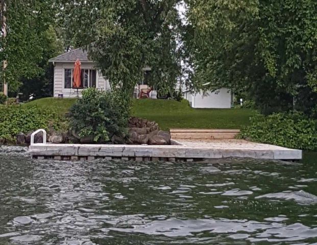 645 CEDARVALE DRIVE - Photo 1