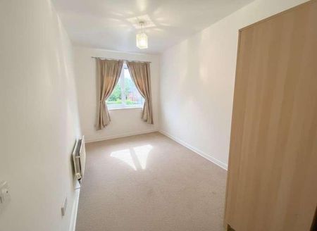 Sydenham Gardens, Chalvey Grove, Slough, SL1 - Photo 2