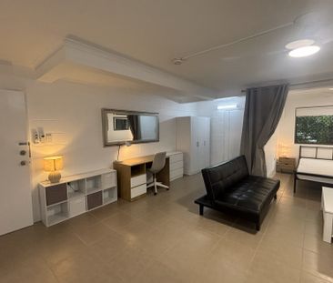 NEWLY RENOVATED CAIRNS CITY APARTMENT, IN SOUGHT LOCATION! - Photo 6