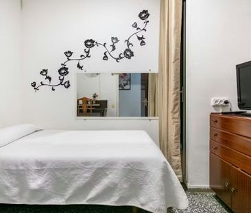 Carrer dAragó, Barcelona, Catalonia 08015 - Photo 5