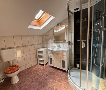 AUTHENTIQUE, SPACIEUSE ET FAMILIALE - Photo 2