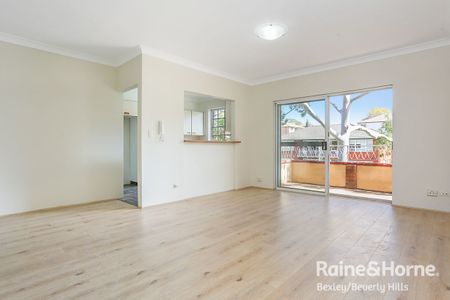 13/26-30 Hampton Court Road, Carlton, NSW 2218 - Photo 3