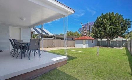 Ettalong Beach - Photo 2