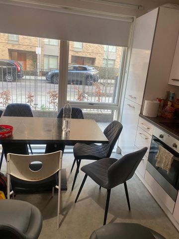 1 bedroom in a house share to rent - Photo 4