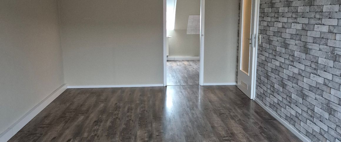 Gepflegte 2-Zimmer-Dachgeschoss-Wohnung zu vermieten - Photo 1