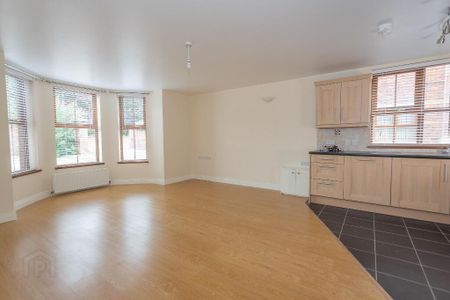 Apt 1, 699 Antrim Road, Belfast, BT15 4EH - Photo 2