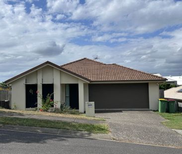 Family Home at a Convenient Location&excl; - Photo 2