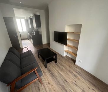 Location Appartement 4 pièces Meublé 68m² LYON 7ème - Photo 1