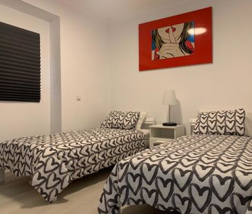 Apartment with panoramic sea views in Magaluf - Photo 1