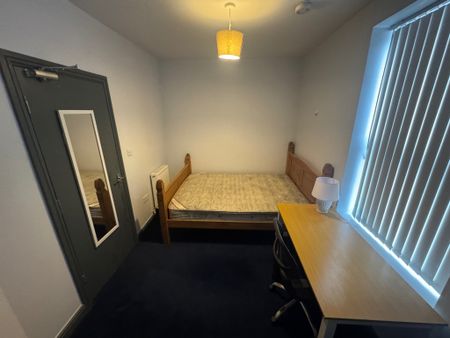 Salisbury Road, Liverpool, L15 - Photo 5