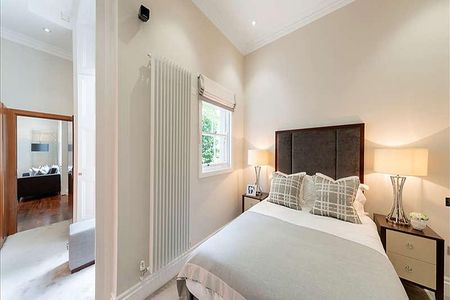 Kensington Gardens Square, Bayswater, London, W2 - Photo 4