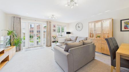 3 bedroom semi-detached house to rent - Photo 3