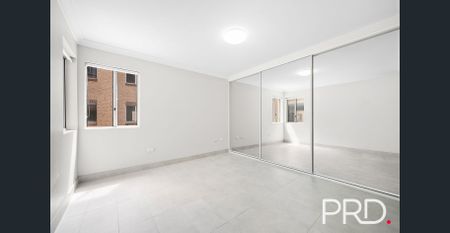 Modern & Stylish Renovated Apartments - Photo 3