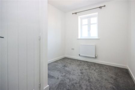 3 bedroom detached house to rent - Photo 5