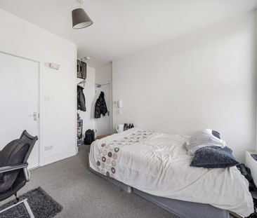 3 bedroom property to rent - Photo 3