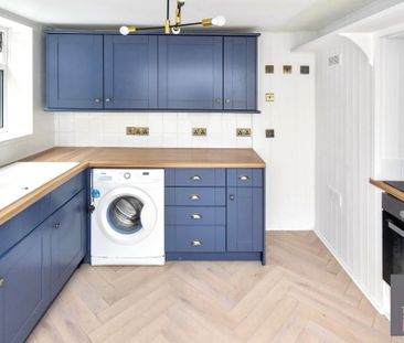 2 bedroom end of terrace house to rent - Photo 6