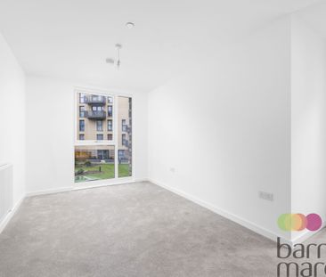 Moorhen Drive, London - Photo 5