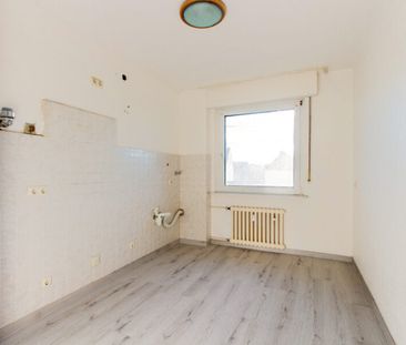 Blömker! Modernisierte 2,5-Zimmer Wohnung mit Balkon im 1. OG in GE... - Foto 5