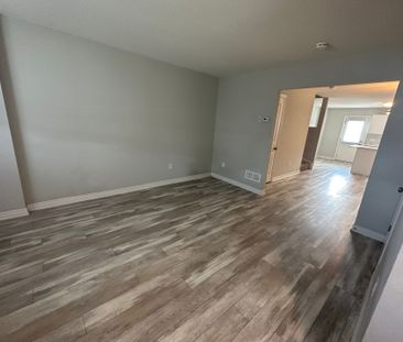 For Lease - 7768 Ascot Circle Unit# 25, Niagara Falls, Ontario - Photo 1