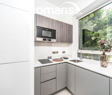 Studio to rent - Photo 5