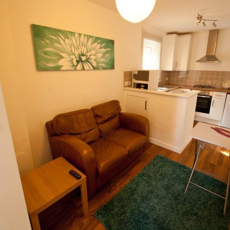 1 bedroom flat to rent - Photo 1