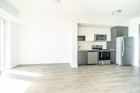 For Lease - 204 Burnhamthorpe Road Unit# 1310, Mississauga, Ontario - Photo 4