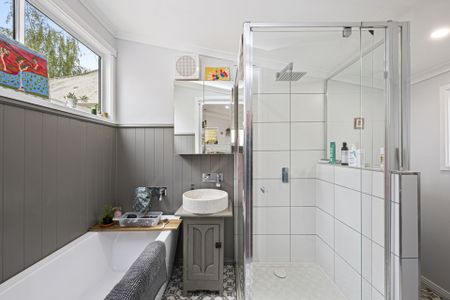 715 Laurie Street, Mount Pleasant - Photo 4