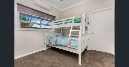 FULLY FURNISHED - CONTACT AGENT FOR AVAILABILITY - Photo 5