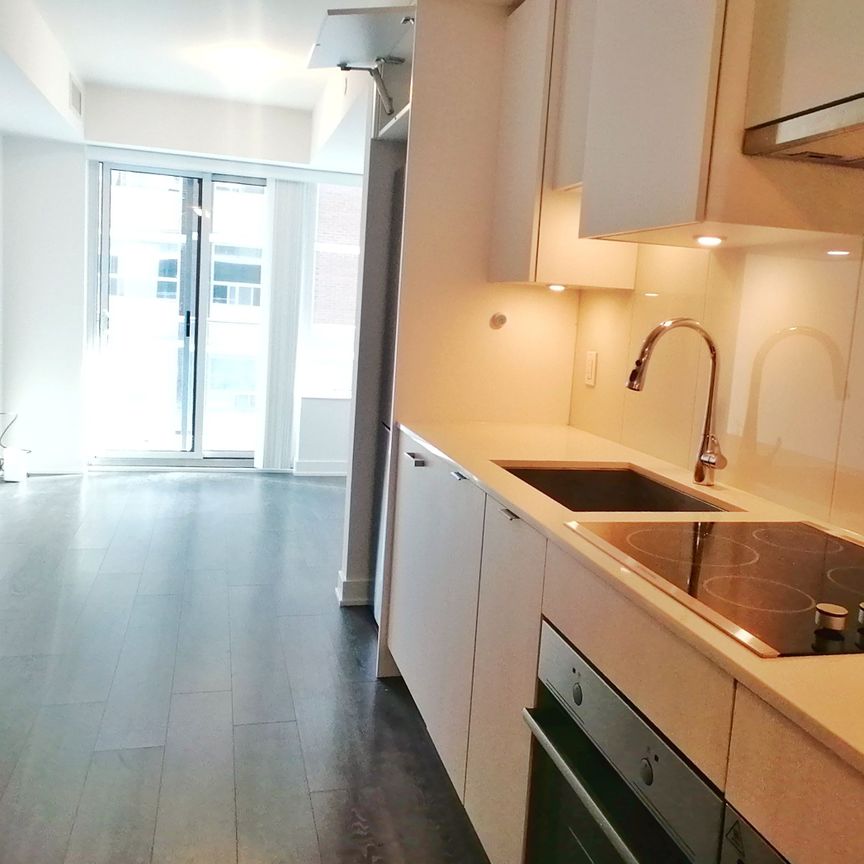 For Lease - 195 Redpath Avenue Unit# 807, Toronto, Ontario - Photo 1