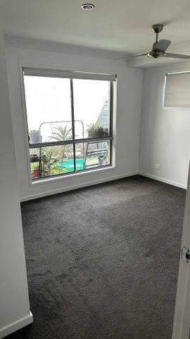 Redbank Plains - Photo 2